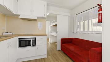 Budget Ensuite Cabin (4 Berth) | Living area