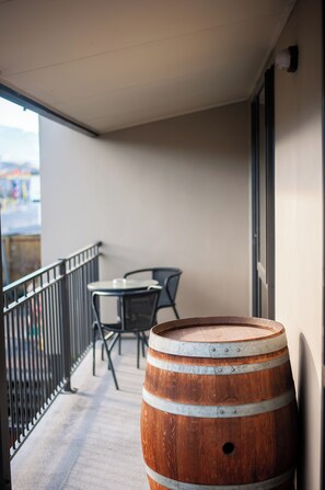 Standard Studio - King Upstairs | Terraza o patio