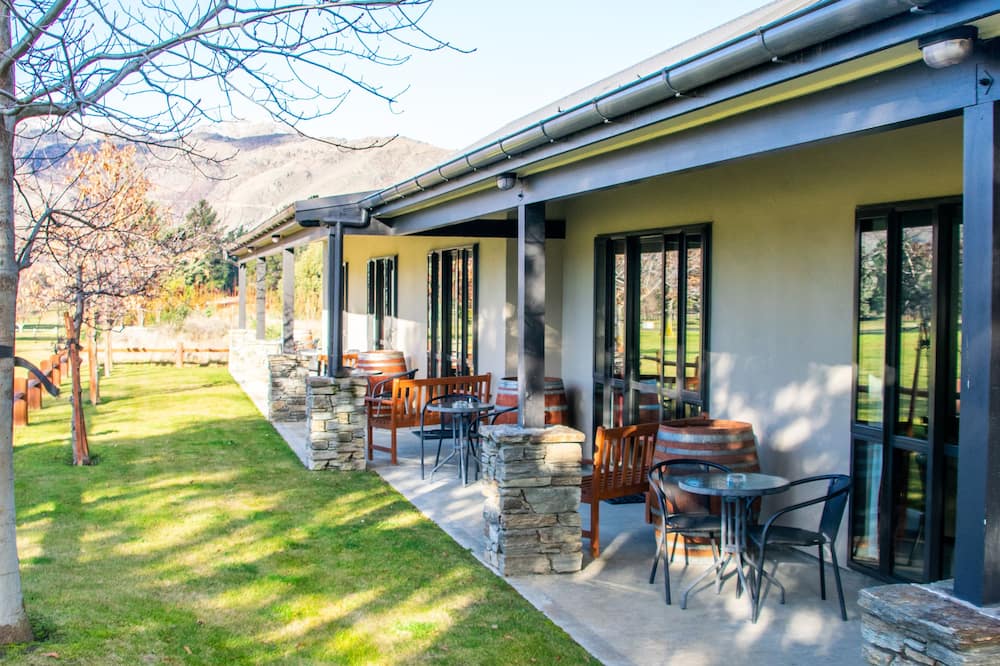 Carrick Lodge Motel