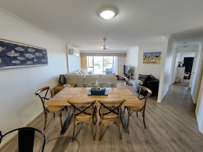 2-BR Deluxe Albatross Apartment | Living area