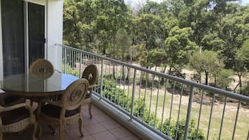 3-BR Deluxe Pelican Apartment | Terrace/patio