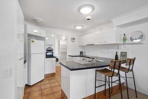 3-BR Deluxe Seagull Apartment | Private kitchen | Full-size fridge, microwave, oven, stovetop