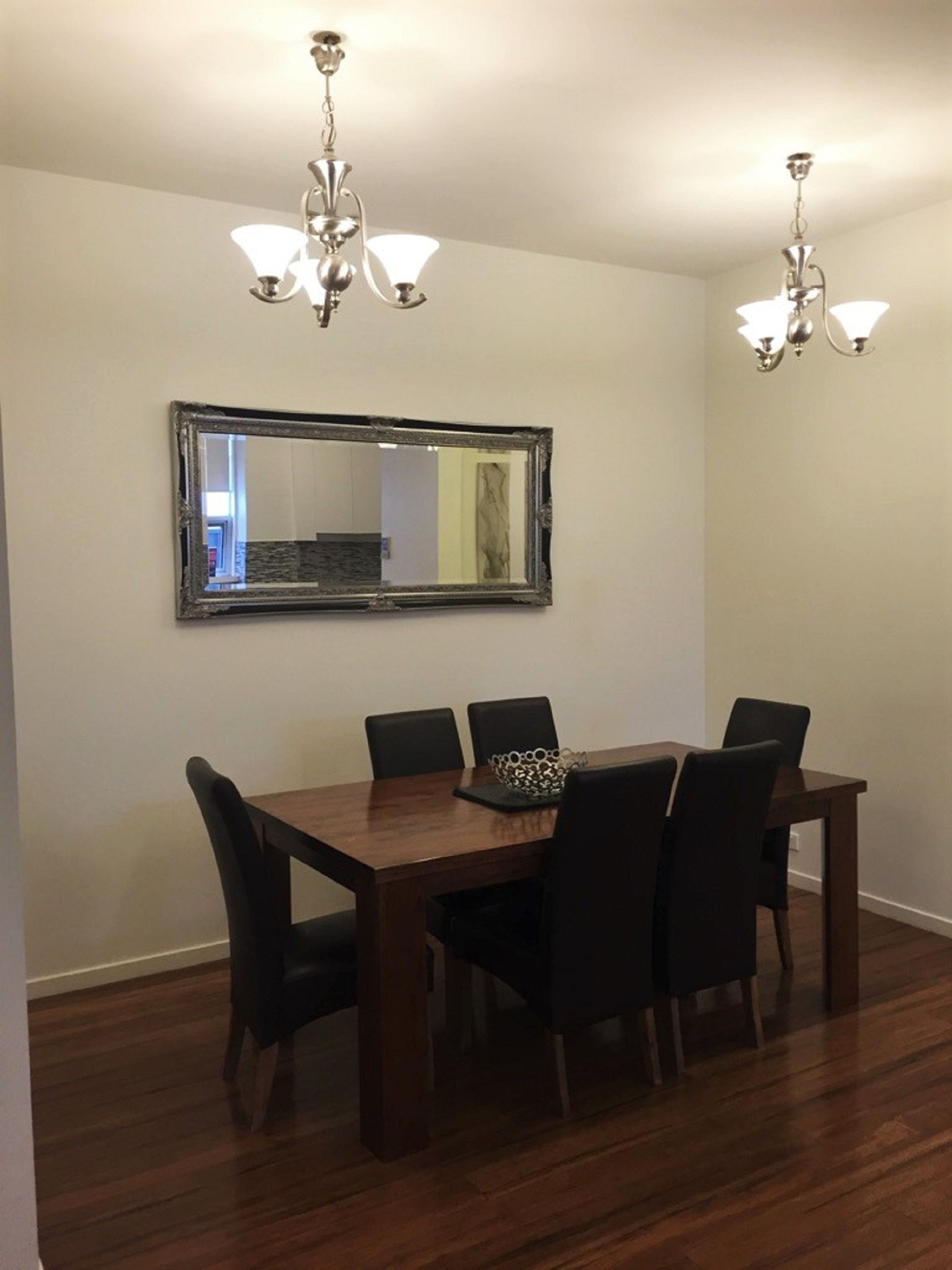 No. 11 - Three-Bedroom Apartment  | In-room dining