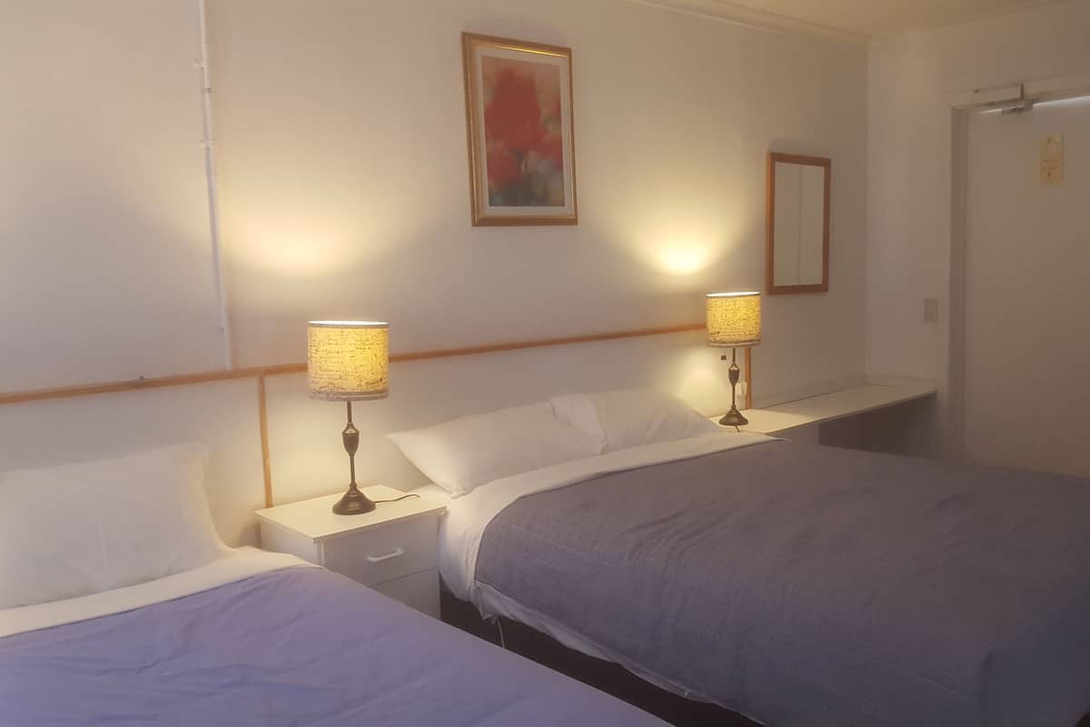 Habitación familiar | Wifi gratis y ropa de cama