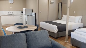 Cunas gratuitas, wifi gratis y ropa de cama