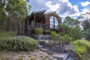 Daisy Cottage 1 Bedroom | Front of property