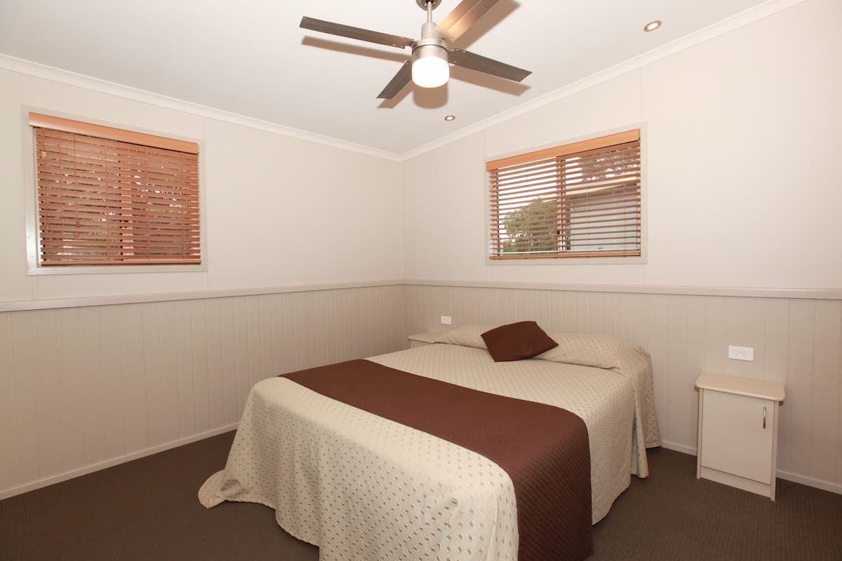 Standard Suite, Multiple Bedrooms, Non Smoking, Kitchen (Elevated Seaside Cabin) | Cots/infant beds, bed sheets