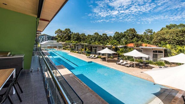 Apartment, 2 Schlafzimmer, Poolseite (Upper Poolside Apartment) | Blick vom Balkon