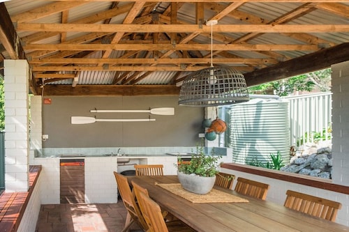 Mollymook Seascape Motel & Apartments