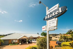 Fachada da propriedade