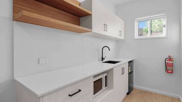 Literie hypoallergénique, minibar, bureau