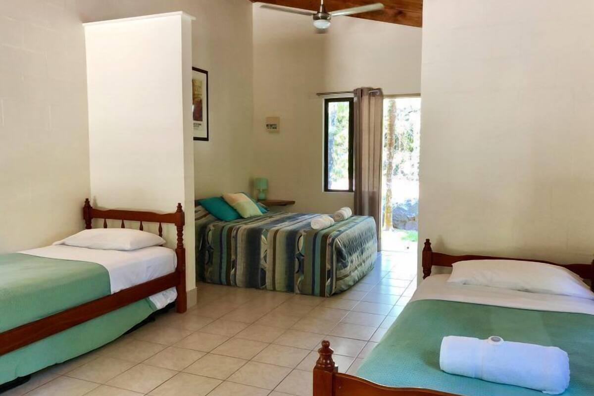 Family Room, Non Smoking, Balcony | Rollaway beds, bed sheets