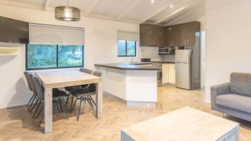 Vila Deluks, 3 kamar tidur | Makan di kamar