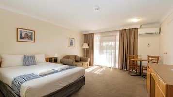 Standard Queen Room | Premium bedding, minibar, individually furnished, desk