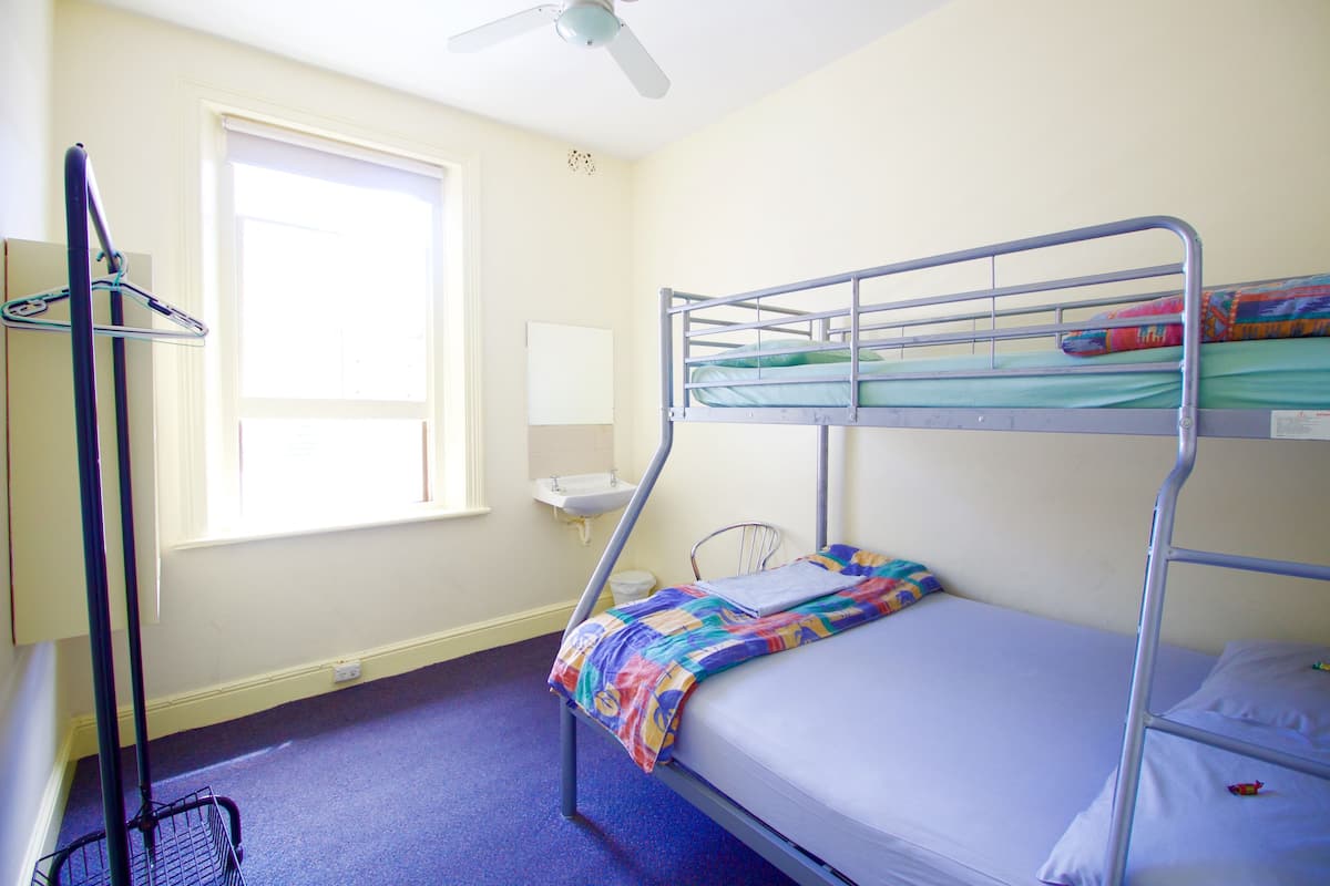 In-room safe, free WiFi
