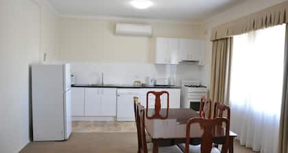 Country Lodge Motor Inn