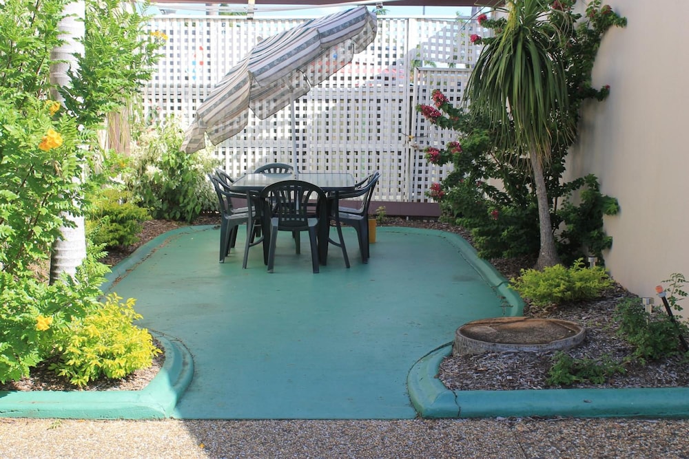 Glenmore Palms Motel photo 4