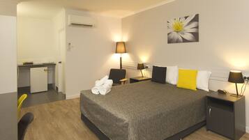 Standard Double or Twin Room (Double/Twin Room) | Premium bedding, desk, iron/ironing board, rollaway beds