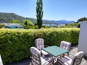 Familienapartment, 3 Schlafzimmer | Terrasse/Patio