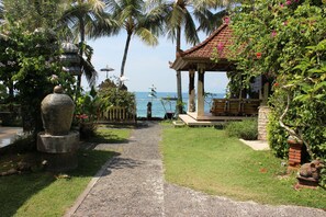 Front of property - Anom Beach Hotel Candidasa (Manggis)