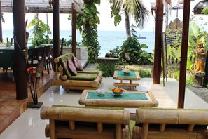 Unclassified image, 2 of 52, button - Anom Beach Hotel Candidasa (Manggis)