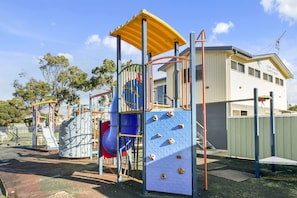 Children’s play area – outdoor