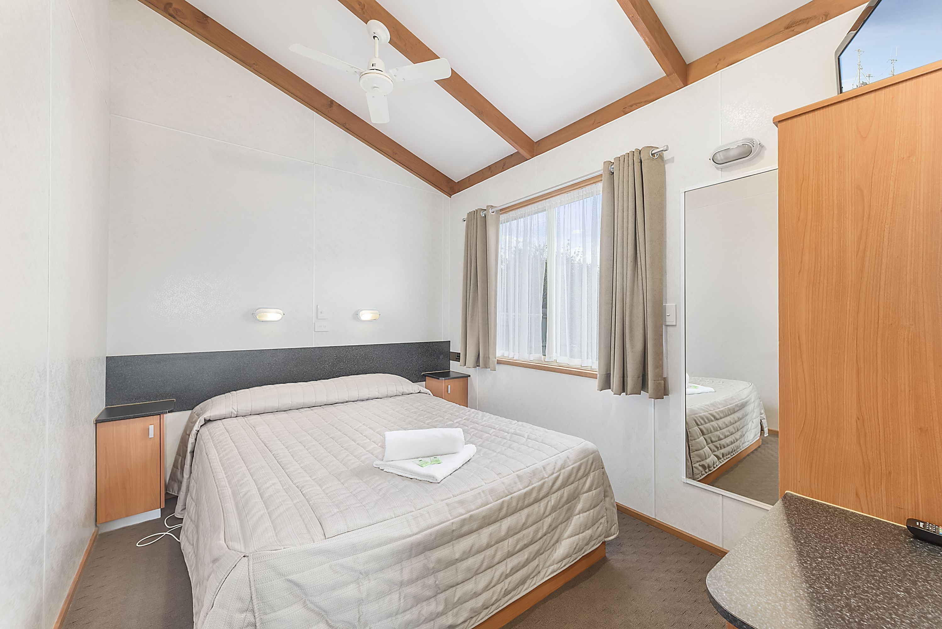 Luxury Spa Cabin | Free WiFi