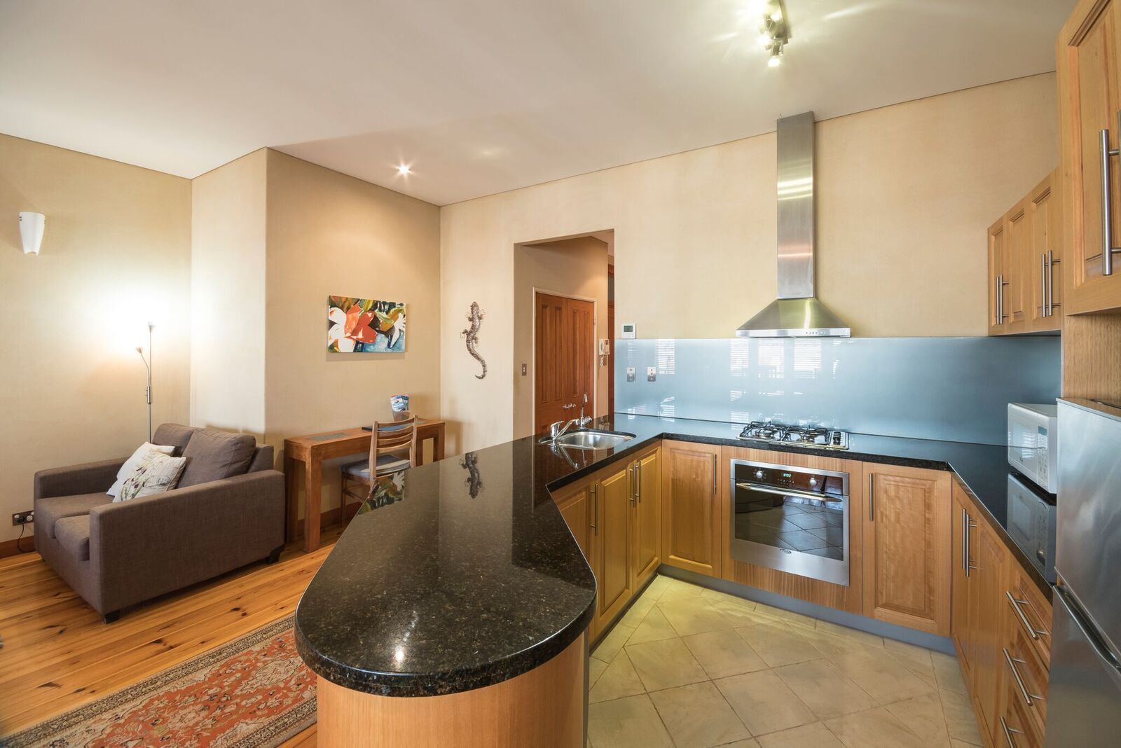 Rialto Suites — image 6