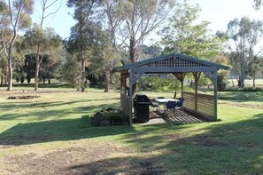 Gazebo - Aristocrat Waurnvale Motel (Waurn Ponds)