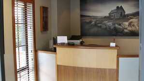 Reception - Quantum Lodge Motor Inn (Hamilton)