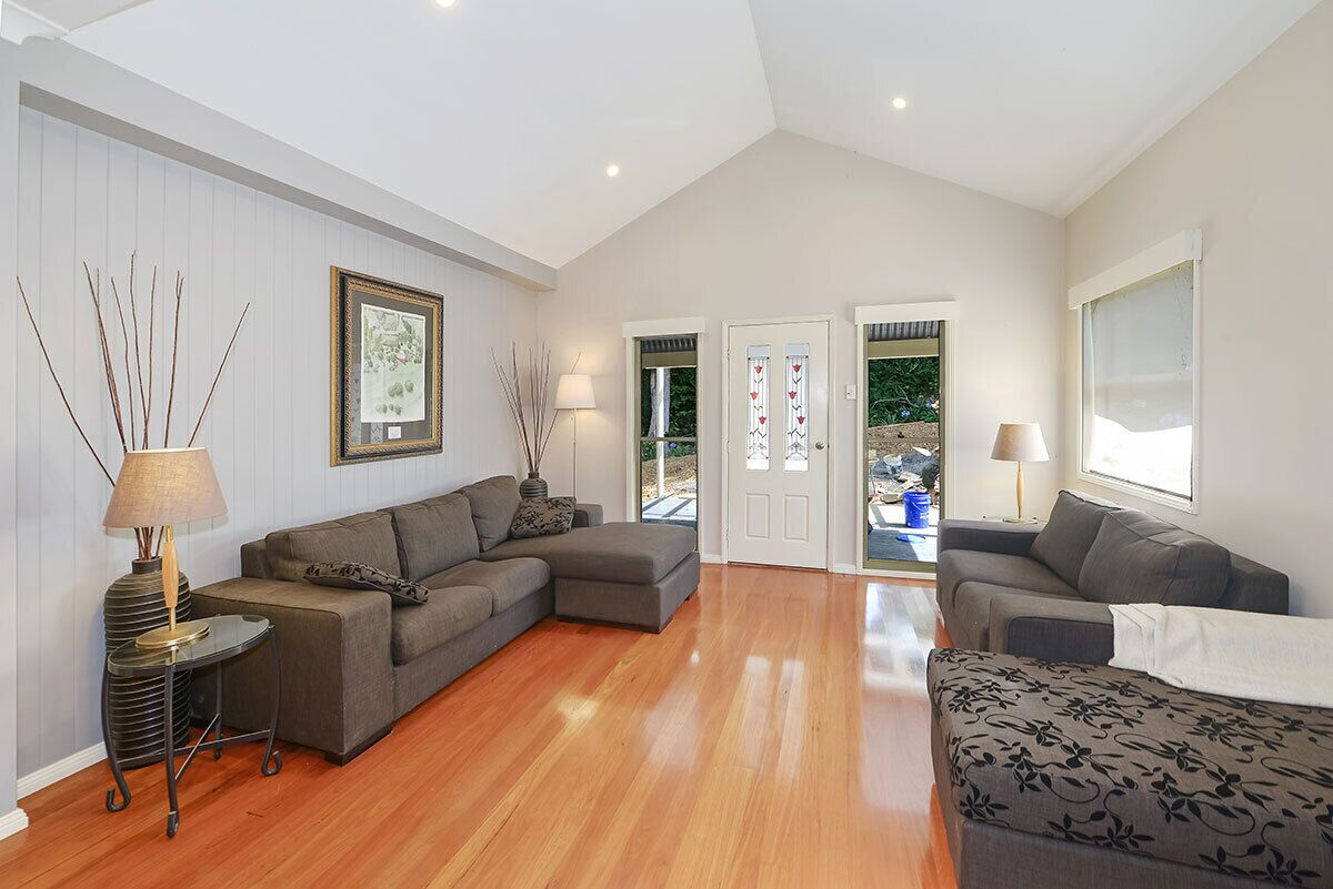 32-inch LED TV with digital channels, TV, DVD player