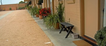 Travellers Rest Motel