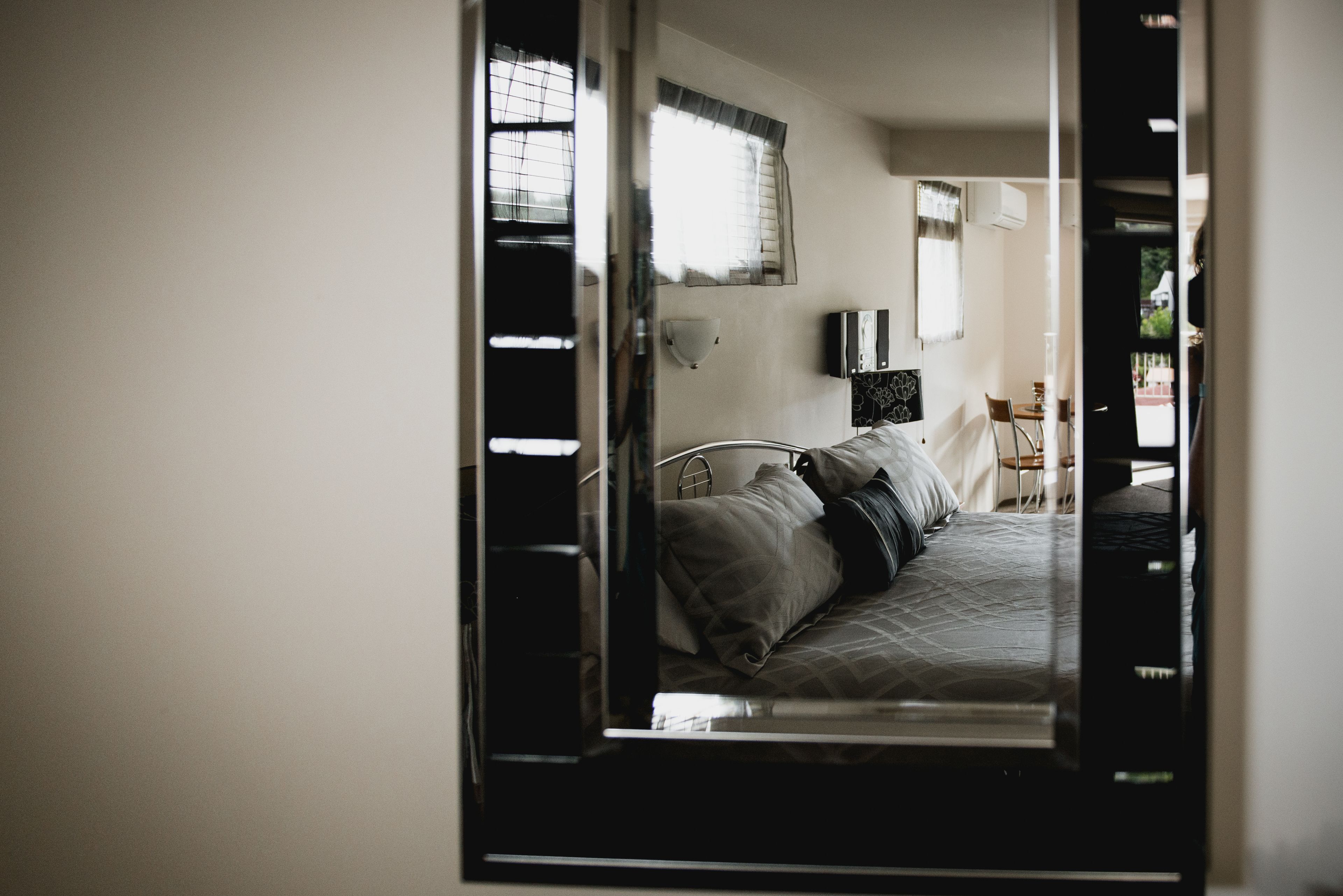 Deluxe Studio Suite, Kitchen (Platinum Suite) | Egyptian cotton sheets, premium bedding, pillowtop beds