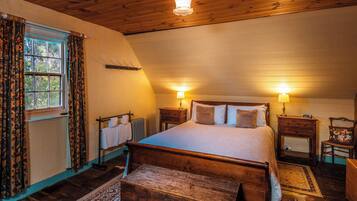 Coachman Historic Cottage