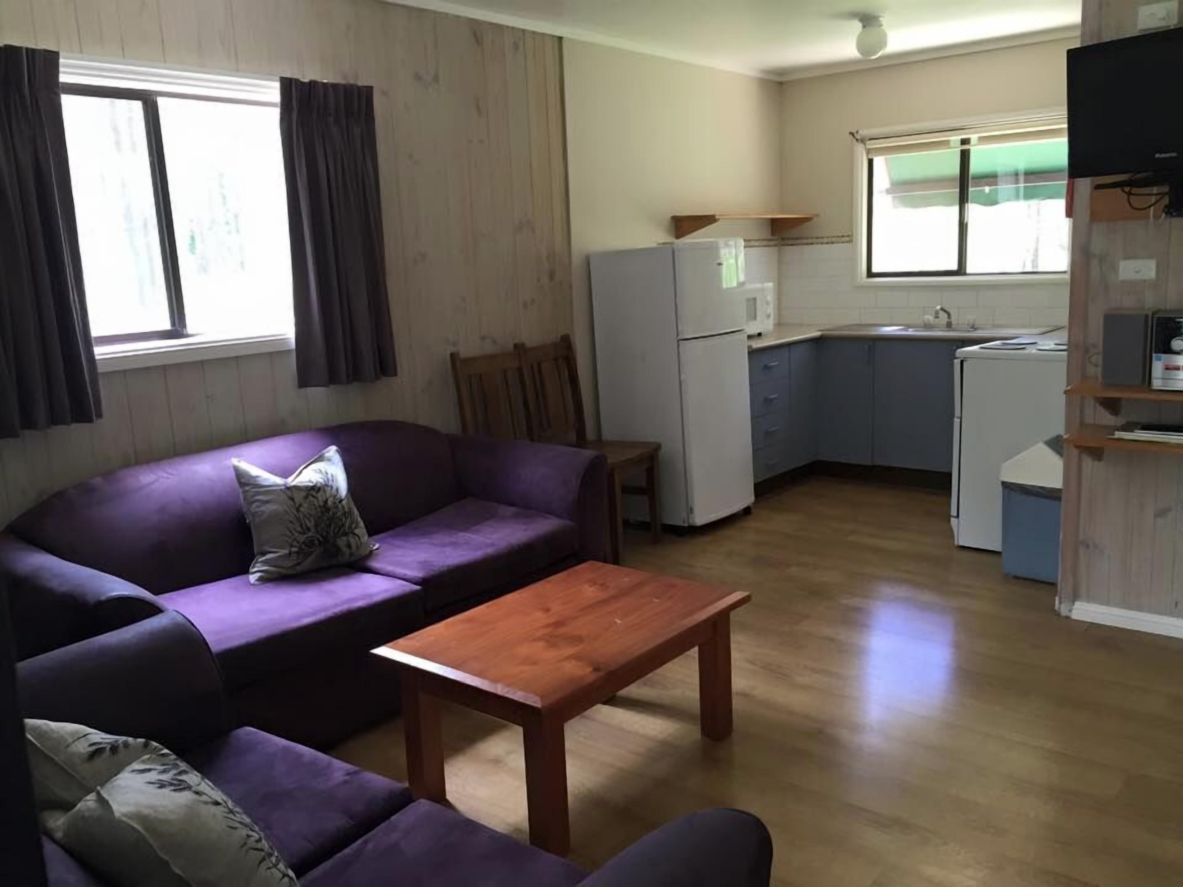 Pokolbin Cottages — image 16