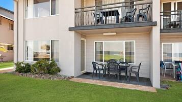 Apartment, 2 Bedrooms, Ground Floor (3B BEACHFRONT) | Iron/ironing board, bed sheets