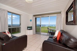 DVD player - Lennox Head Beachfront Apartments (Lennox Head)