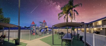 Coachman Hotel Motel