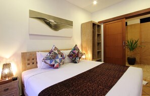 Habitación estándar (shared kitchen) | Minibar y caja de seguridad en la habitación 