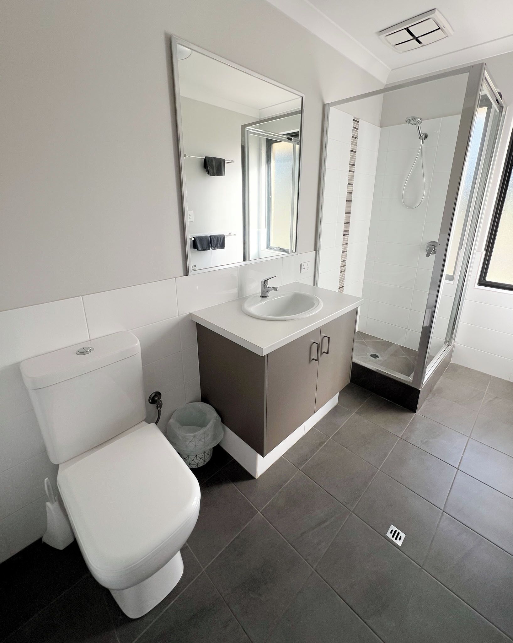 house | bathroom | shower, eco-friendly toiletries, hair dryer, towels
