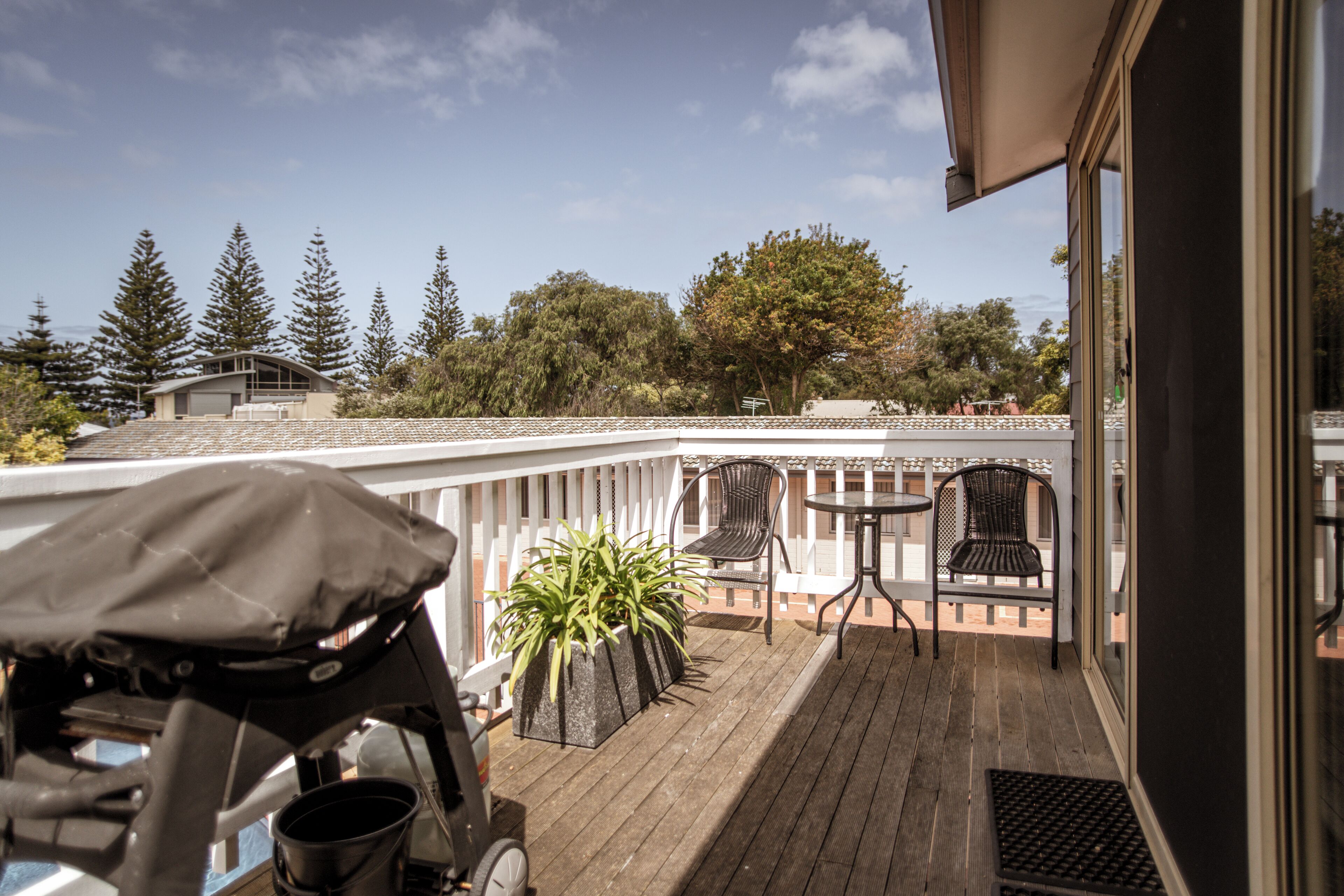 Deluxe Apartment, 2 Bedrooms, Jetted Tub, Executive Level | Terrace/patio