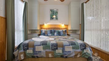 Superior Cabin, 2 Bedrooms | 1 bedroom, individually furnished, iron/ironing board, free WiFi