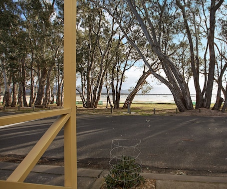 Deluxe Cabin, 2 Bedrooms, Lakeside | Lake view. Lake Fyans Holiday Park