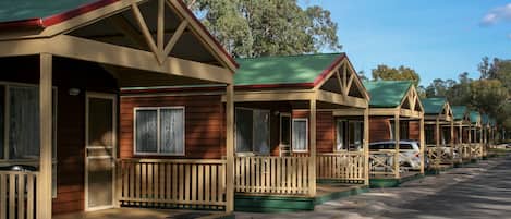 1 bedroom, individually furnished, iron/ironing board, free WiFi