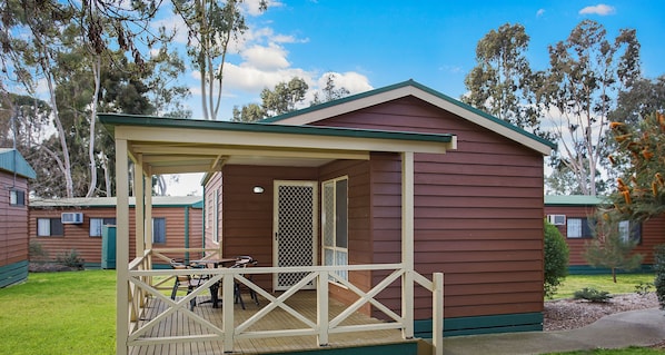 Superior Cabin, 2 Bedrooms | Street view
