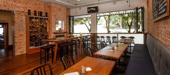 Pier Hotel Coffs Harbour