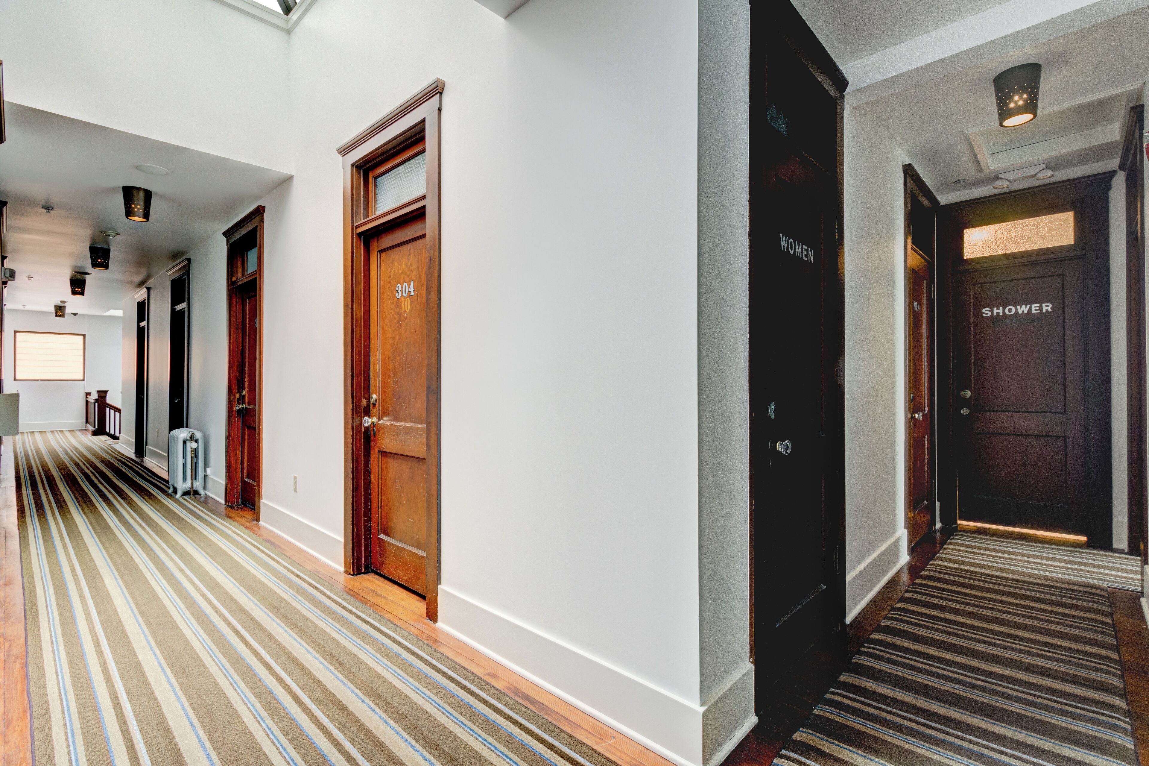 small room, shared bathroom | shared bathroom