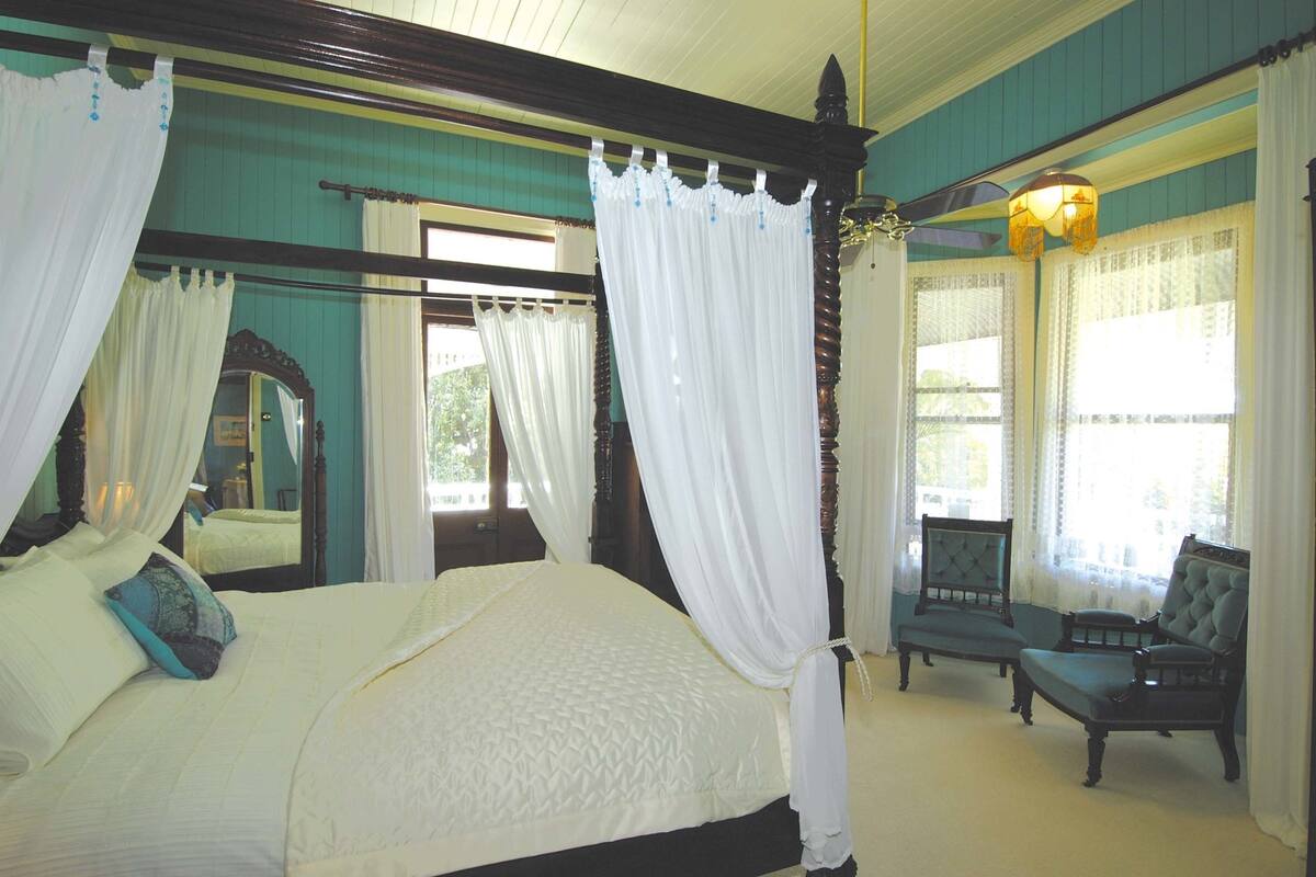 ห้องสแตนดาร์ดสวีท, 1 ห้องนอน, ระเบียง (1 Night + Dinner) | ตู้นิรภัยในห้องพัก, Wi-Fi ฟรี