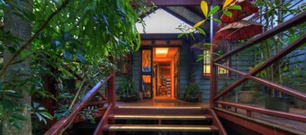 Maleny Tropical Retreat Balinese B&B