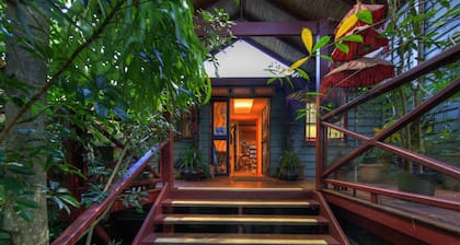 Maleny Tropical Retreat Balinese B&B